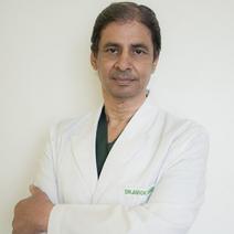 Врач хирург и ортопед Ашок Раджгопал