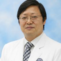 Врач трансплантолог Ким Мён Су