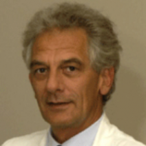 Врач кардиолог, нефролог и сердечно-сосудистый хирург Андреас Цайхер